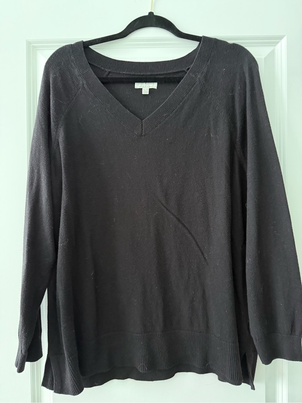 Lucky Brand Women’s V-Neck Sweater in Black